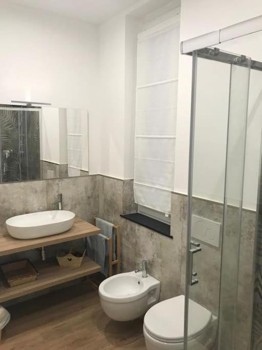 Pisi Home, 2 Min Dalla Spiaggia E Dall' Ospedale Gaslini Genua Exterior foto