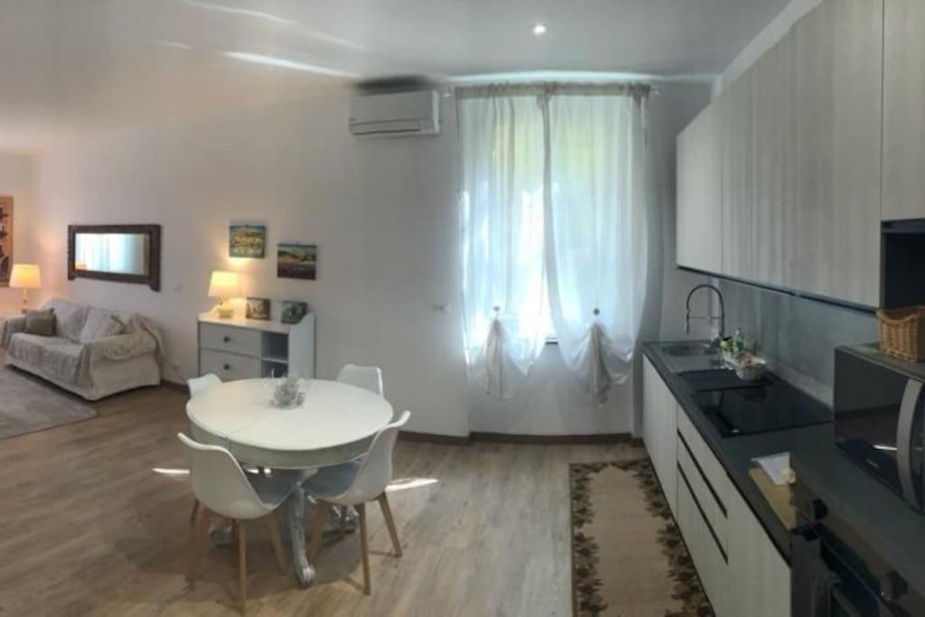 Pisi Home, 2 Min Dalla Spiaggia E Dall' Ospedale Gaslini Genua Exterior foto