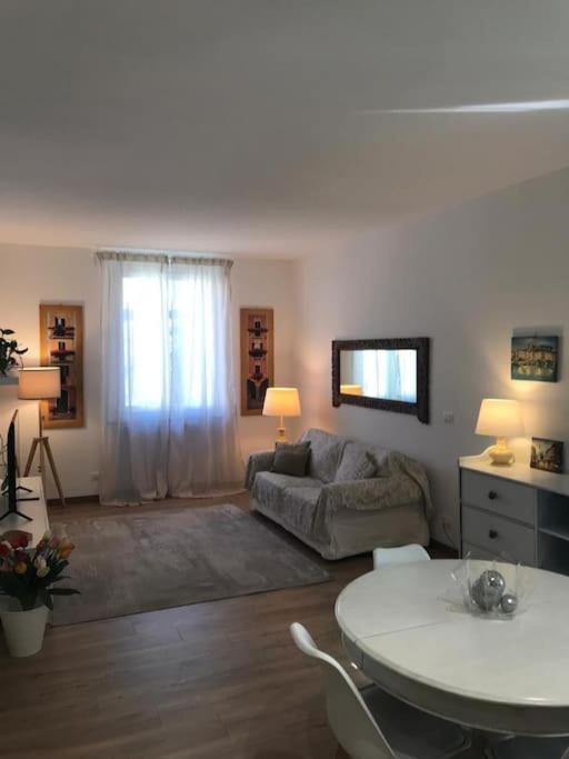 Pisi Home, 2 Min Dalla Spiaggia E Dall' Ospedale Gaslini Genua Exterior foto