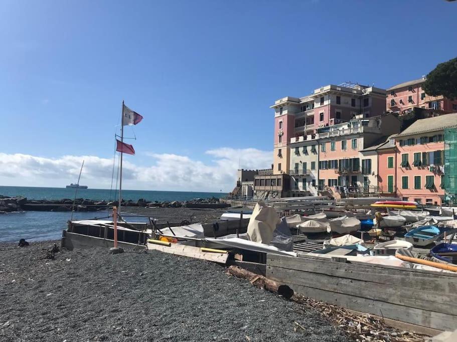 Pisi Home, 2 Min Dalla Spiaggia E Dall' Ospedale Gaslini Genua Exterior foto