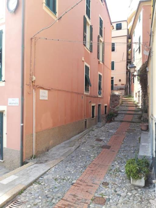 Pisi Home, 2 Min Dalla Spiaggia E Dall' Ospedale Gaslini Genua Exterior foto